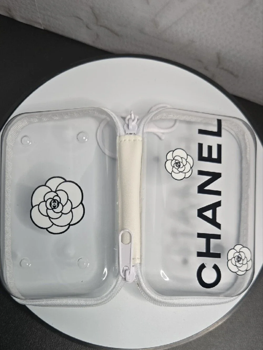 Lux Clear Pouch